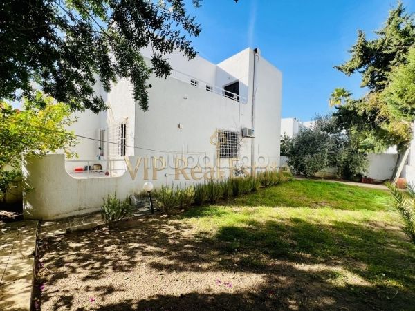 A Vendre une villa à Gammarth supérieur