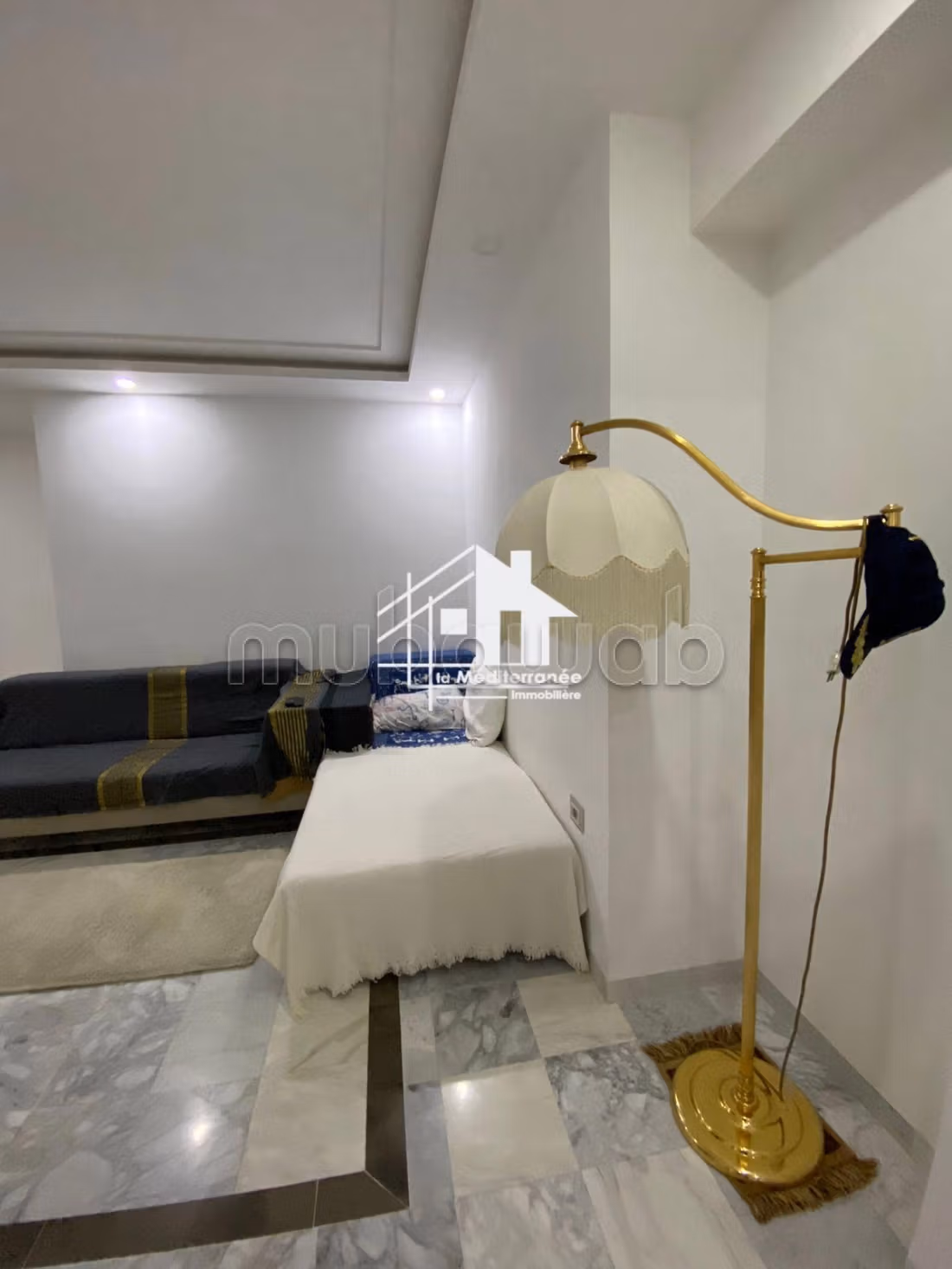 A vendre appartement S2 hst à Beb Saadoun