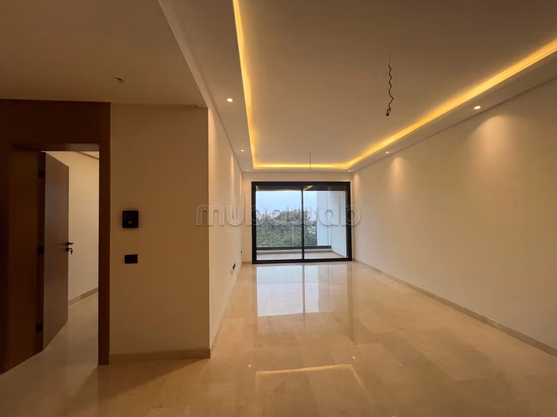 Très bel appartement 2 chambres vide a CFC — 2
