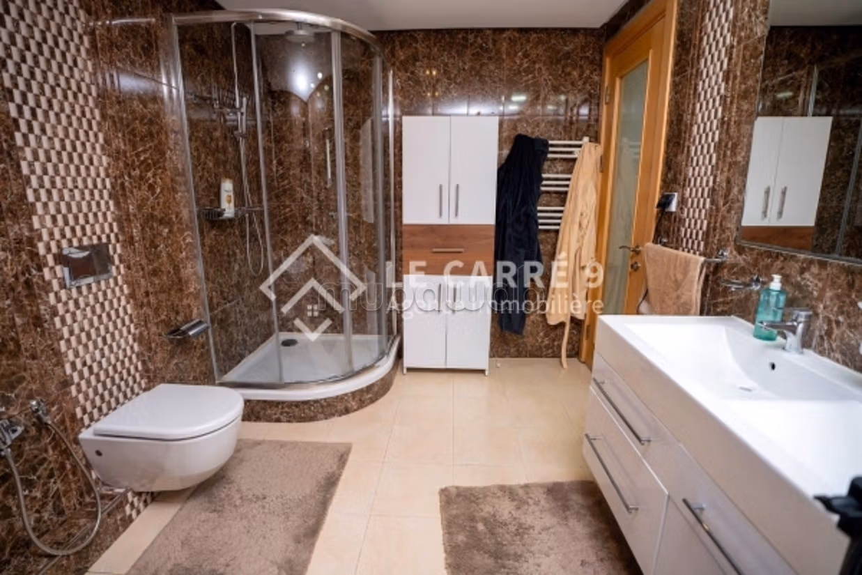 A louer un duplex S4 meublé au lac 2