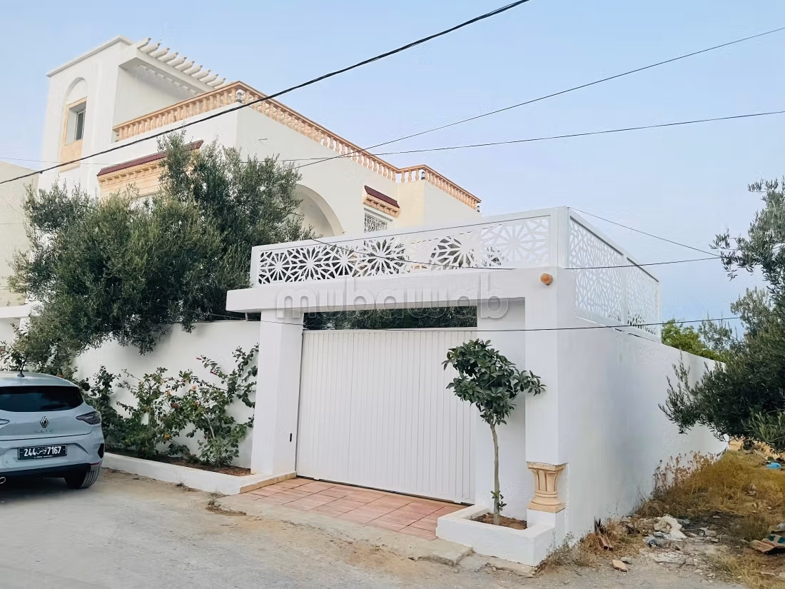 Vente villa de luxe à Hammamet Nord. 4 belles chambres. Meublé