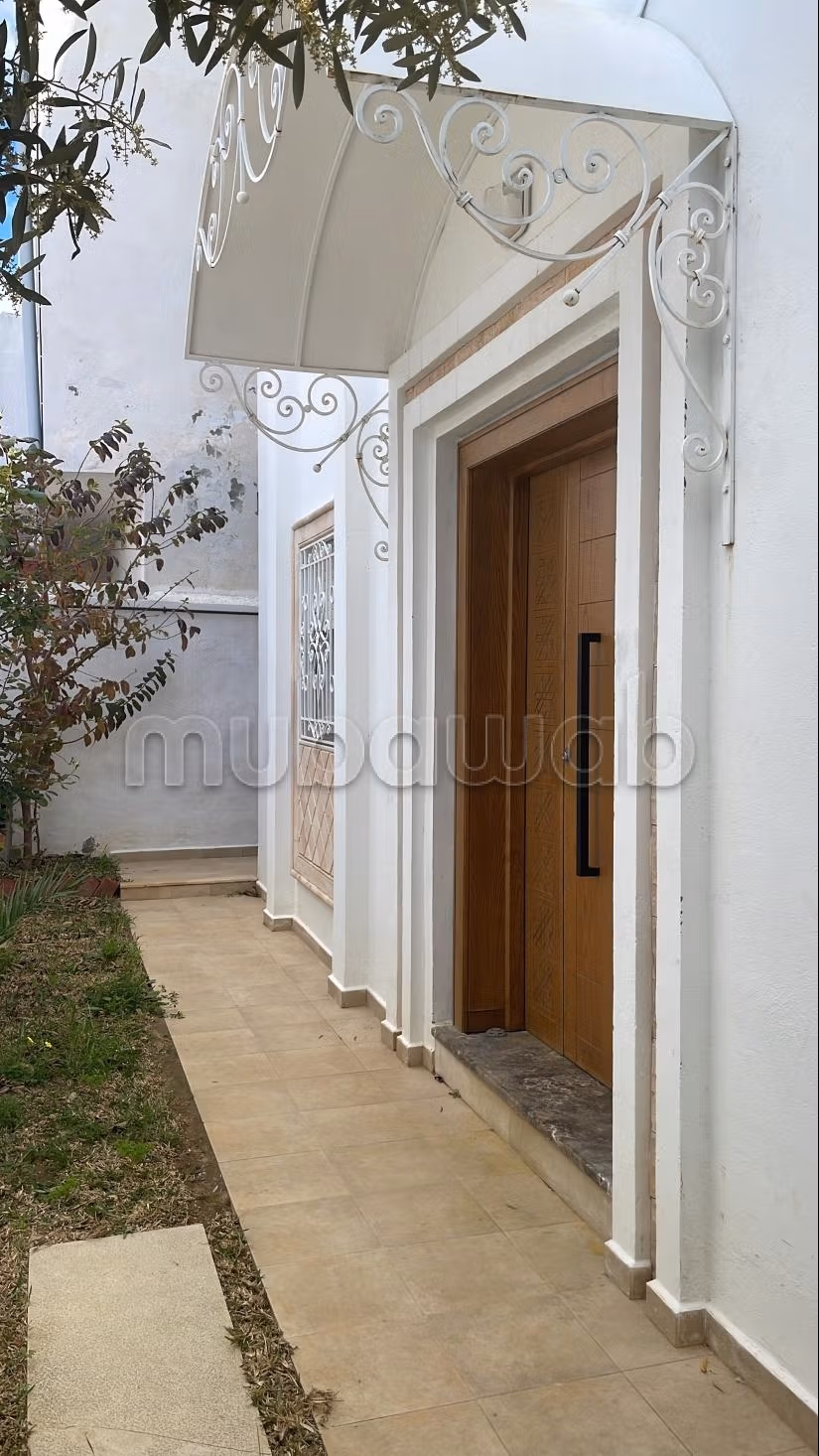 Vente villa de luxe à Hammamet Nord. 4 belles chambres. Meublé