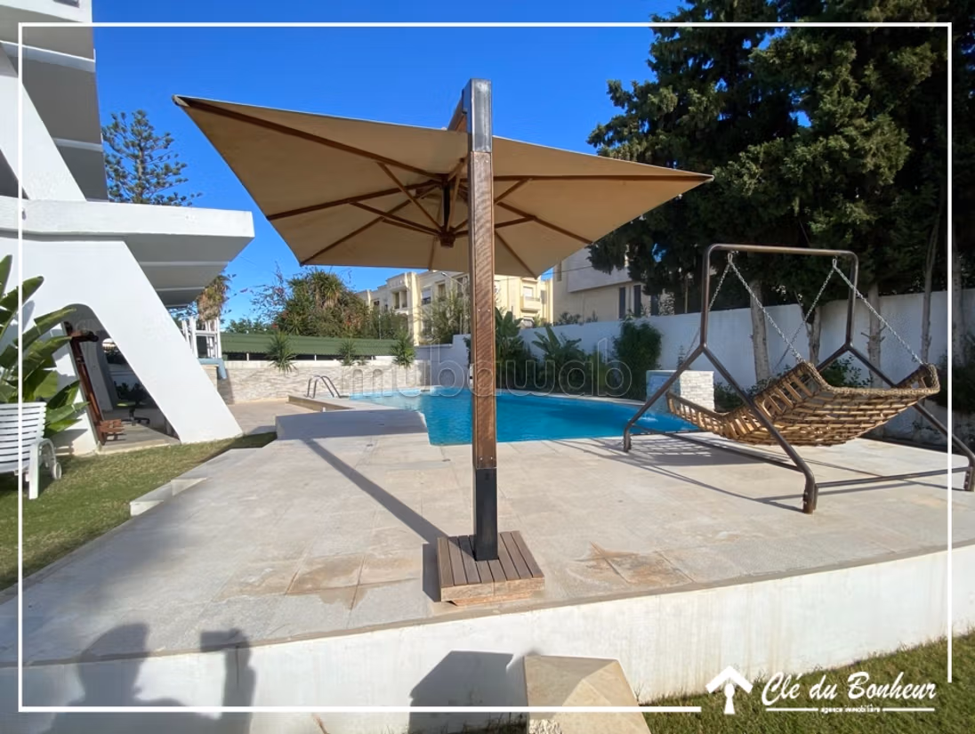 Superbe Villa avec piscine à La Soukra