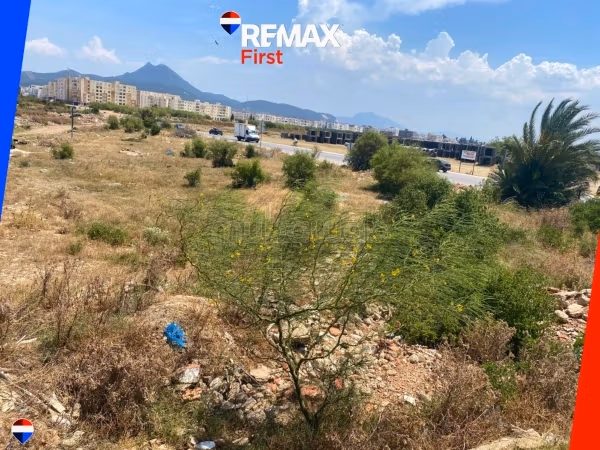 Land for sale in Ezzahra. Dimension 46420 m²