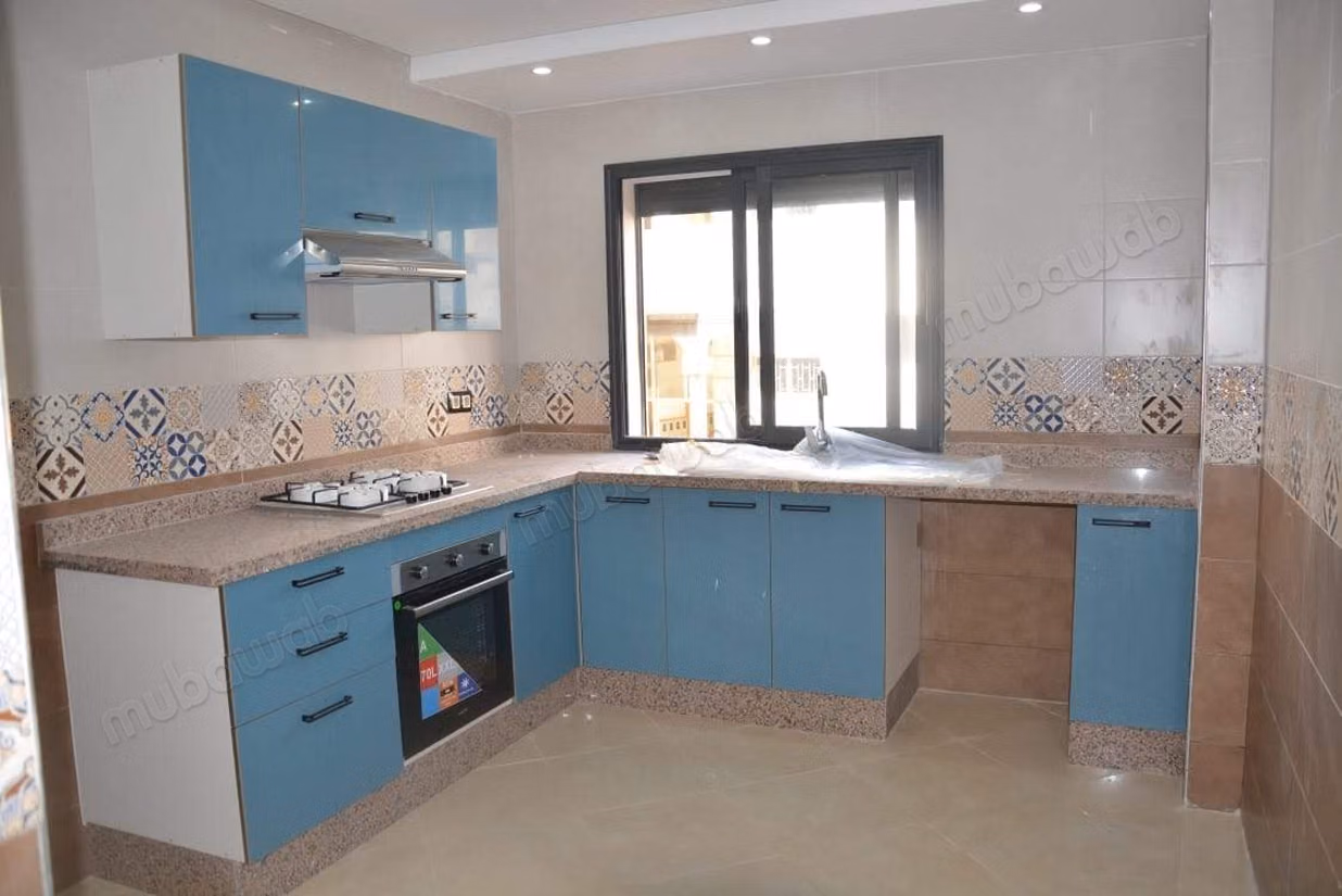 Apartment for rent in Sidi Moussa. 3 large living areas. Traditional living room, general satellite dish