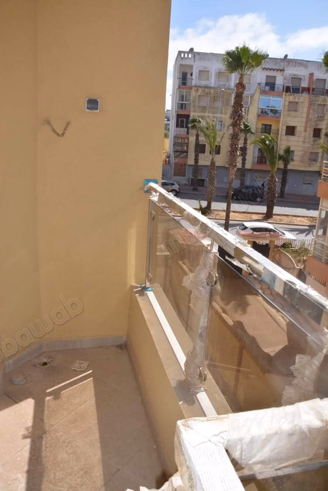 Apartment for rent in Sidi Moussa. 3 large living areas. Traditional living room, general satellite dish