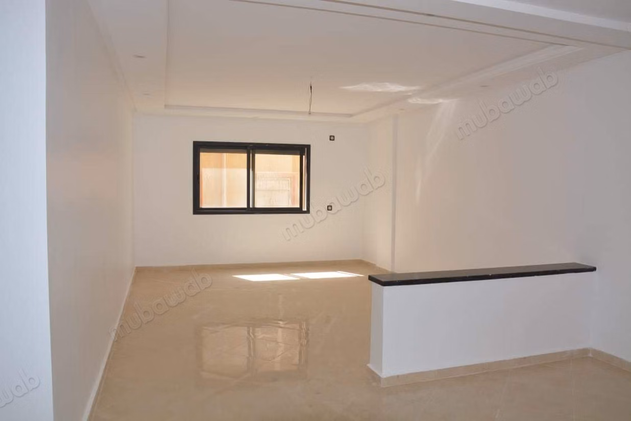 Apartment for rent in Sidi Moussa. 3 large living areas. Traditional living room, general satellite dish