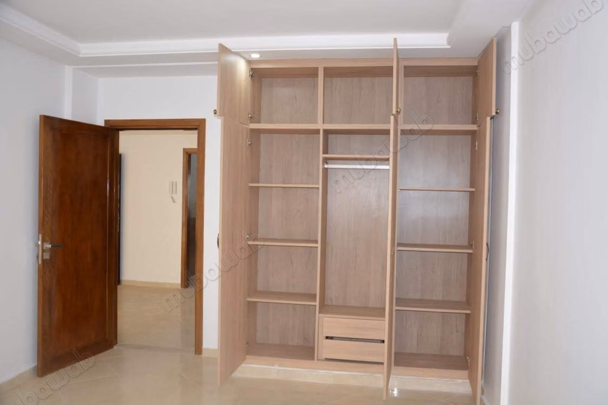Apartment for rent in Sidi Moussa. 3 large living areas. Traditional living room, general satellite dish