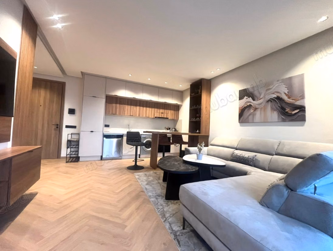 Grand studio neuf Palmier