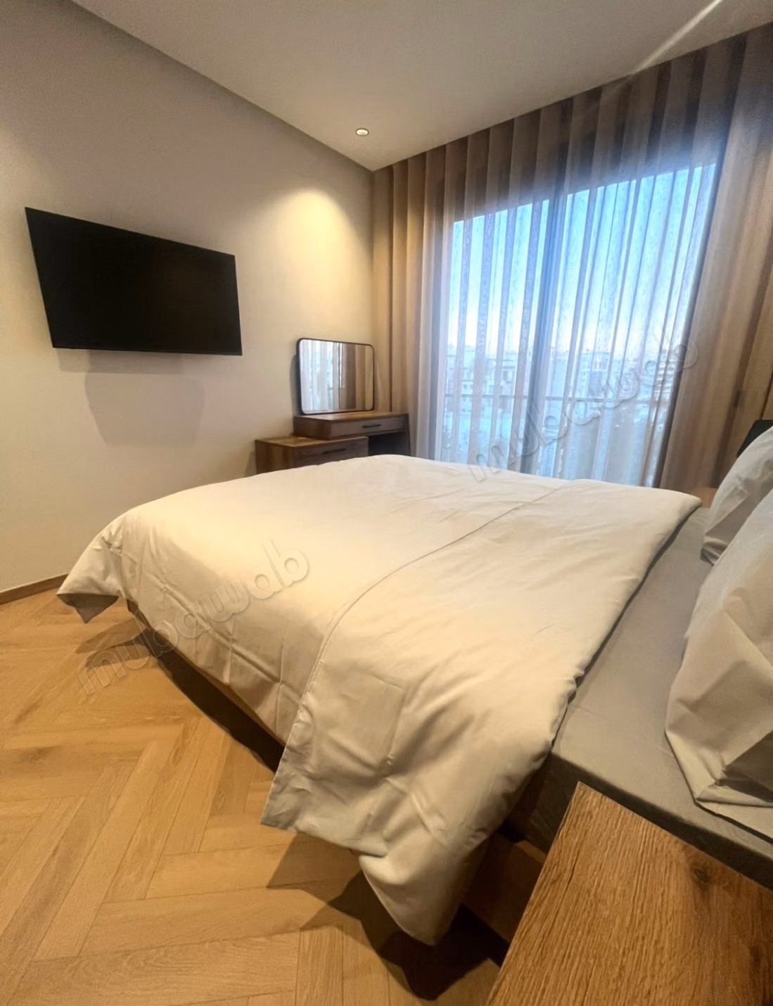 Grand studio neuf Palmier