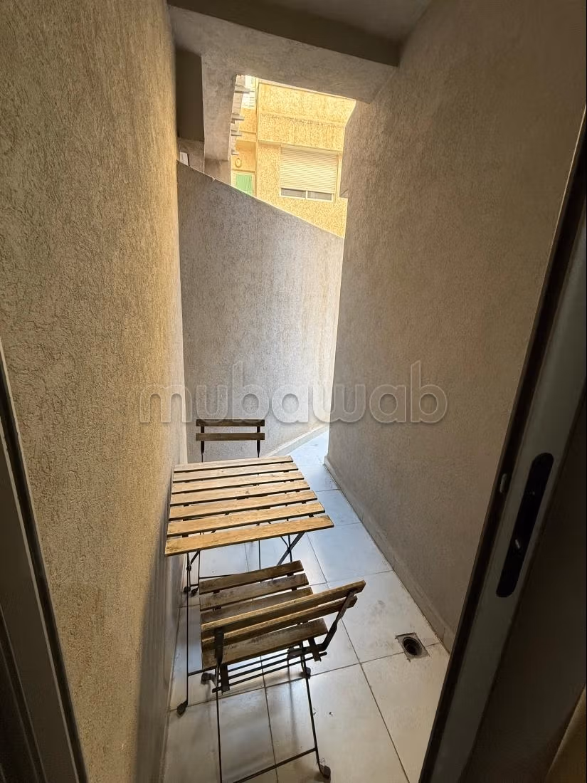 Affitto di un bellissimo appartamento a Derb Ghalef. 1 camera. Ammobiliato