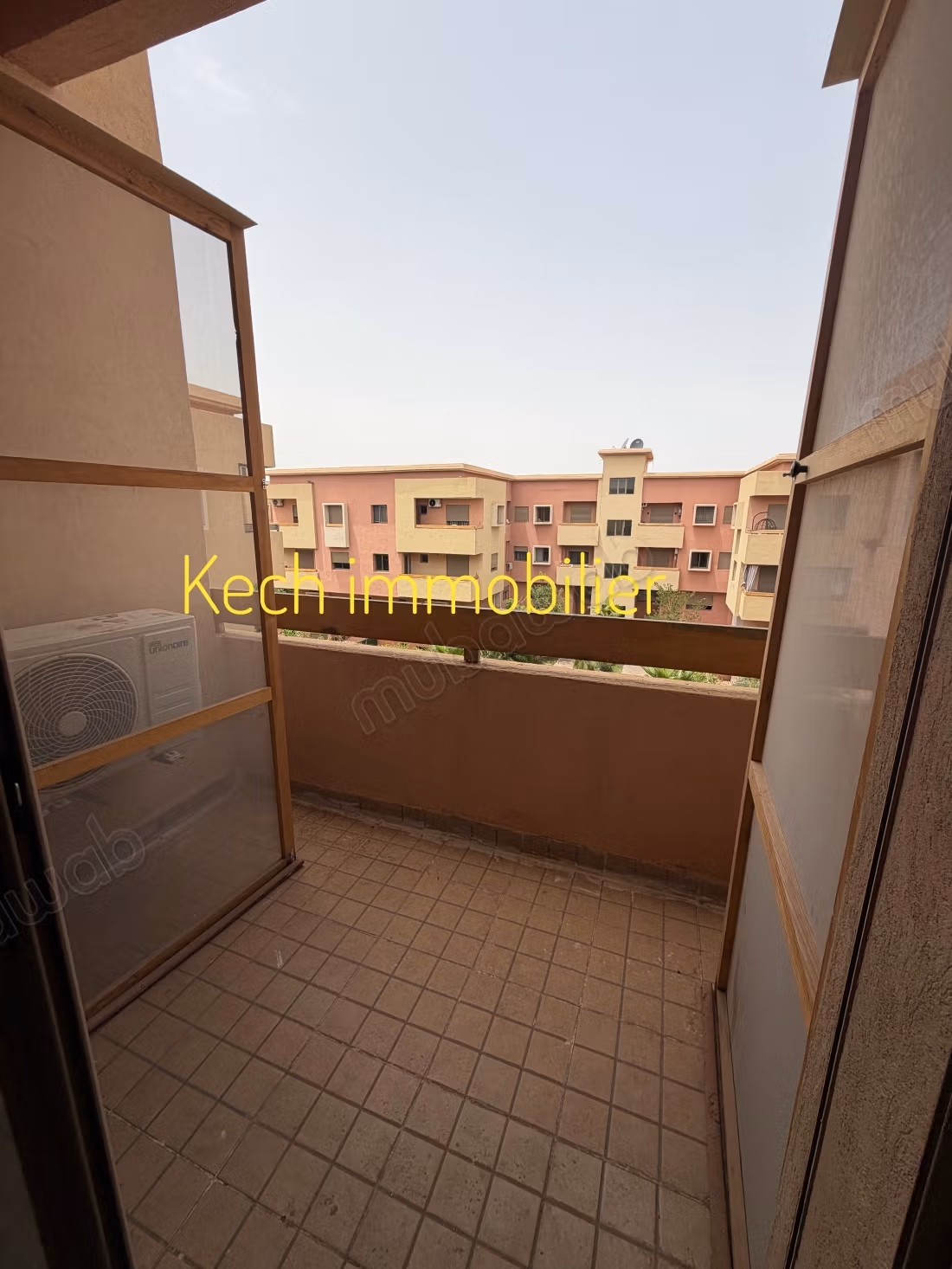 Joli appartement 2 chambres vide Targa