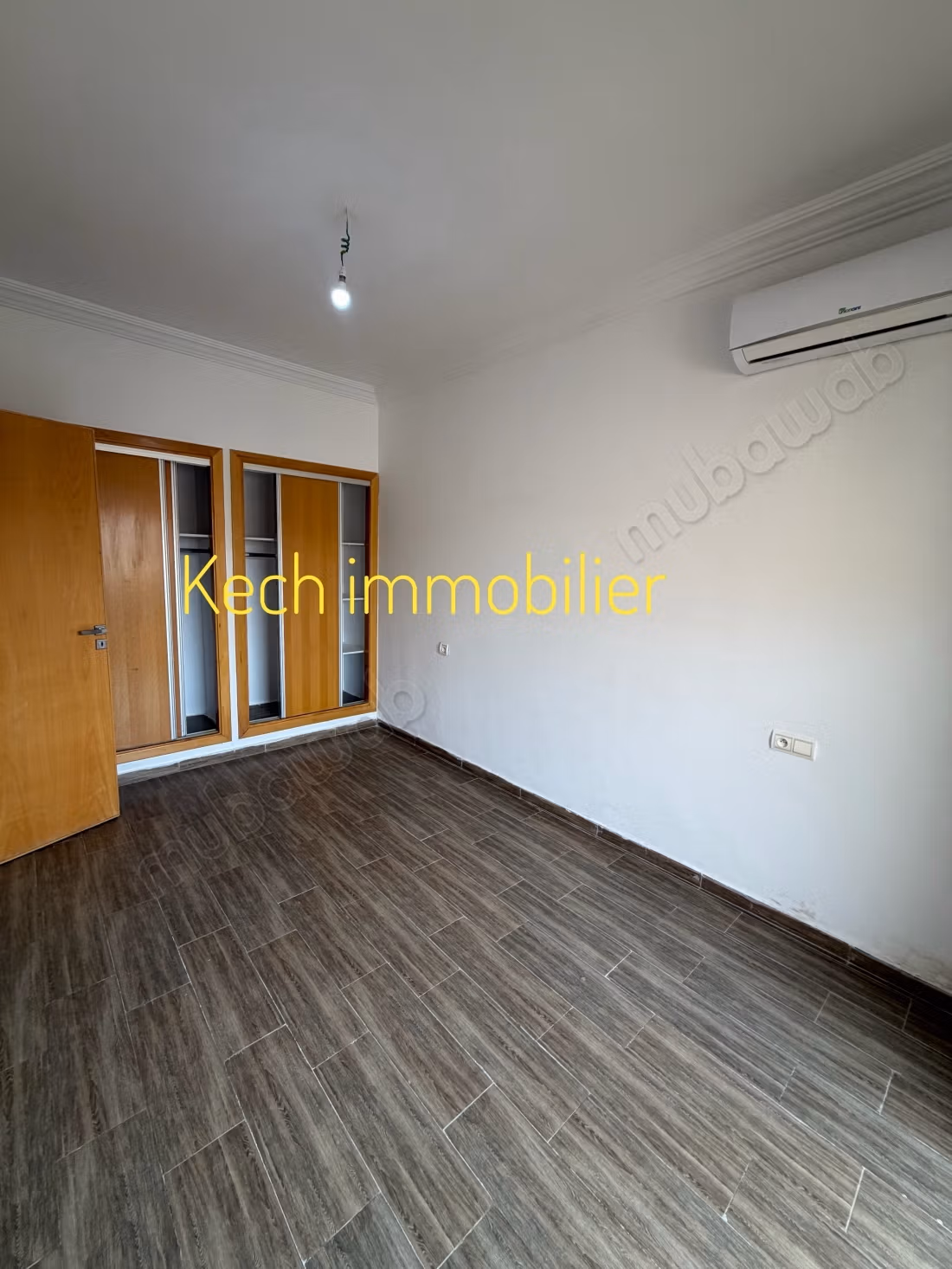 Joli appartement 2 chambres vide Targa