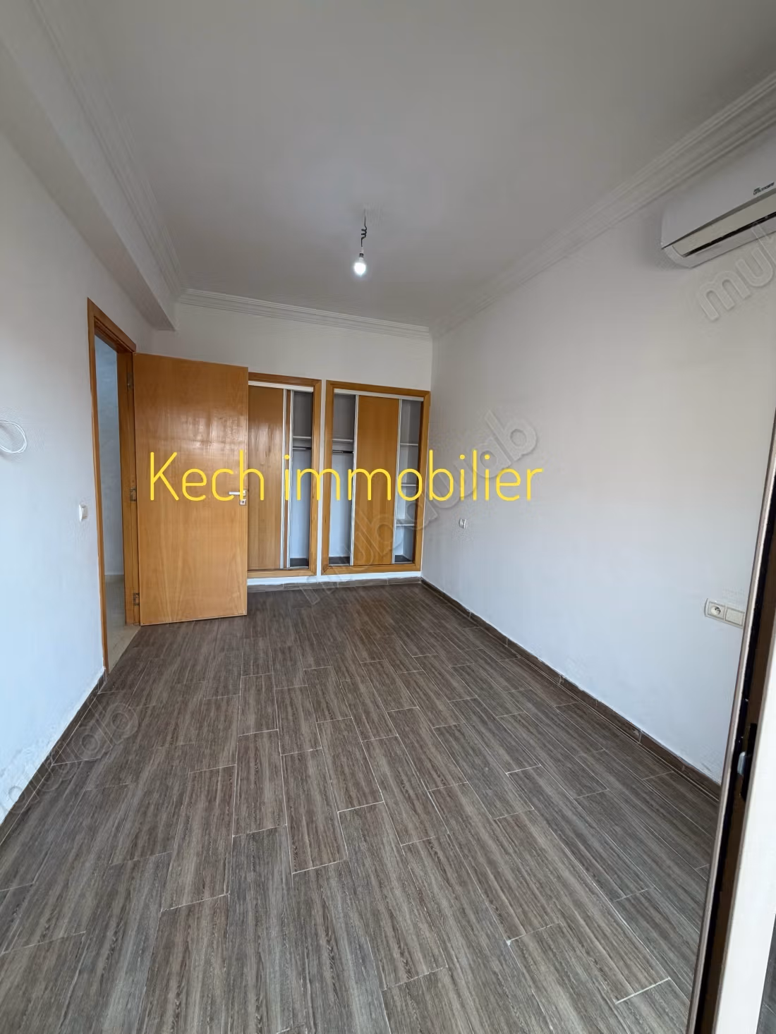 Joli appartement 2 chambres vide Targa