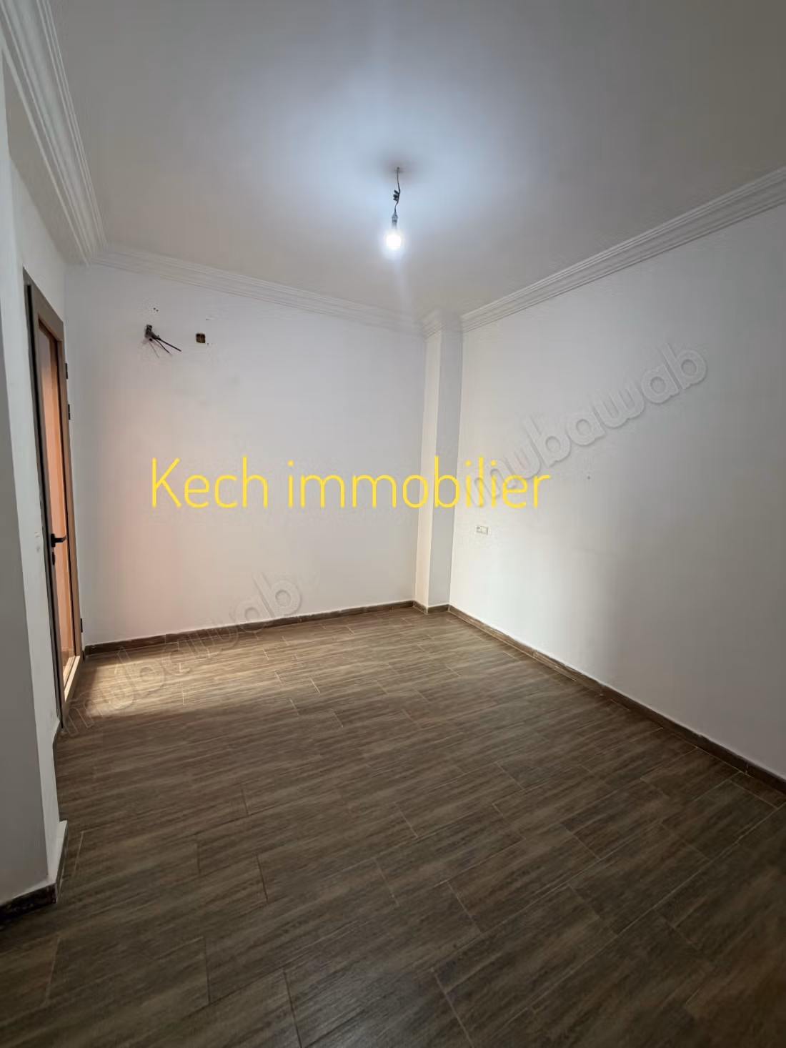 Joli appartement 2 chambres vide Targa
