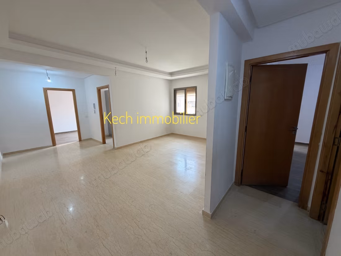 Joli appartement 2 chambres vide Targa