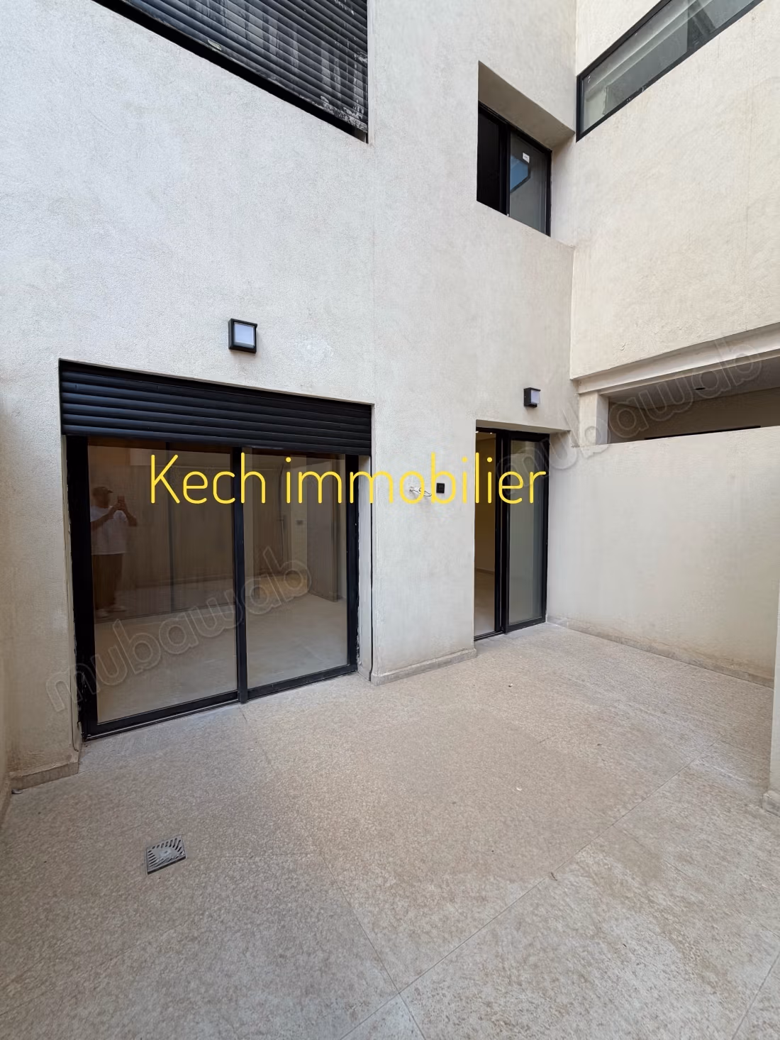 Joli appartement 1 chambre vide neuf à Gueliz