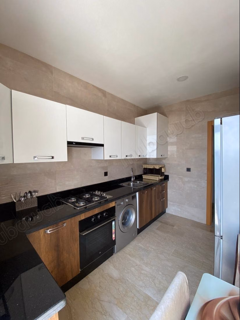 Rent an apartment in Hay Massira. 3 lovely rooms. Dressing room