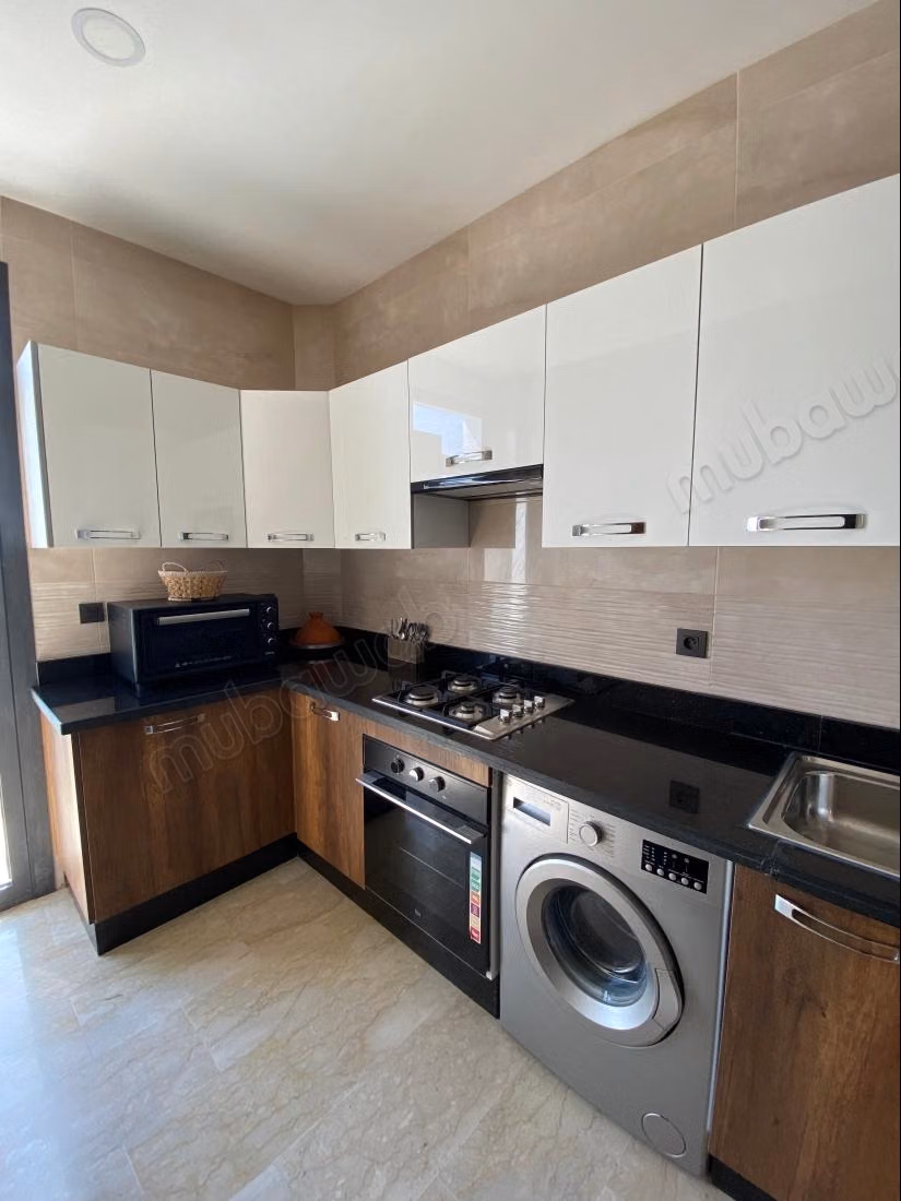 Rent an apartment in Hay Massira. 3 lovely rooms. Dressing room