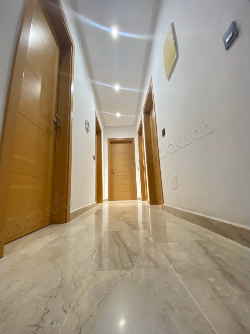 Rent an apartment in Hay Massira. 3 lovely rooms. Dressing room