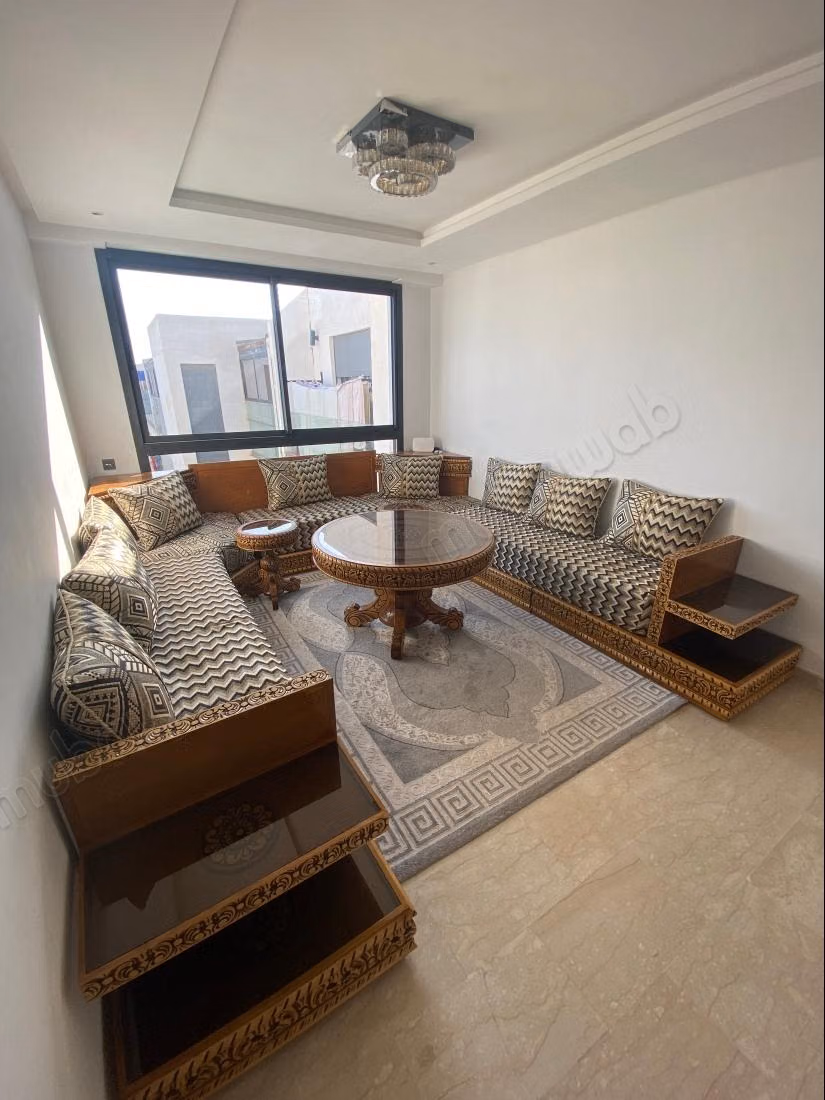Rent an apartment in Hay Massira. 3 lovely rooms. Dressing room