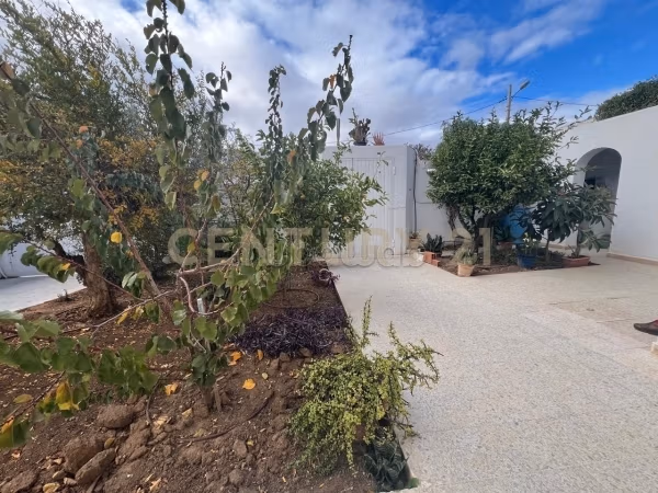 A vendre une villa à ennasr
