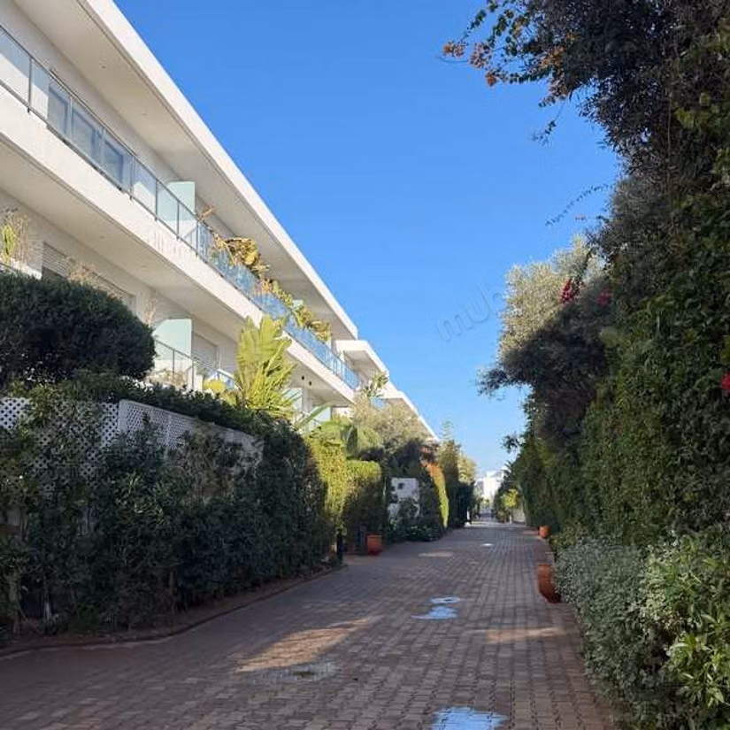 Appartement à Louer de 201.0 m² à Dar Bouazza, Tamaris1