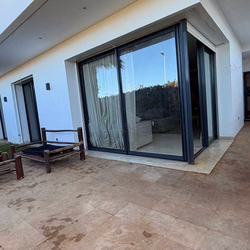 Appartement à Louer de 201.0 m² à Dar Bouazza, Tamaris1