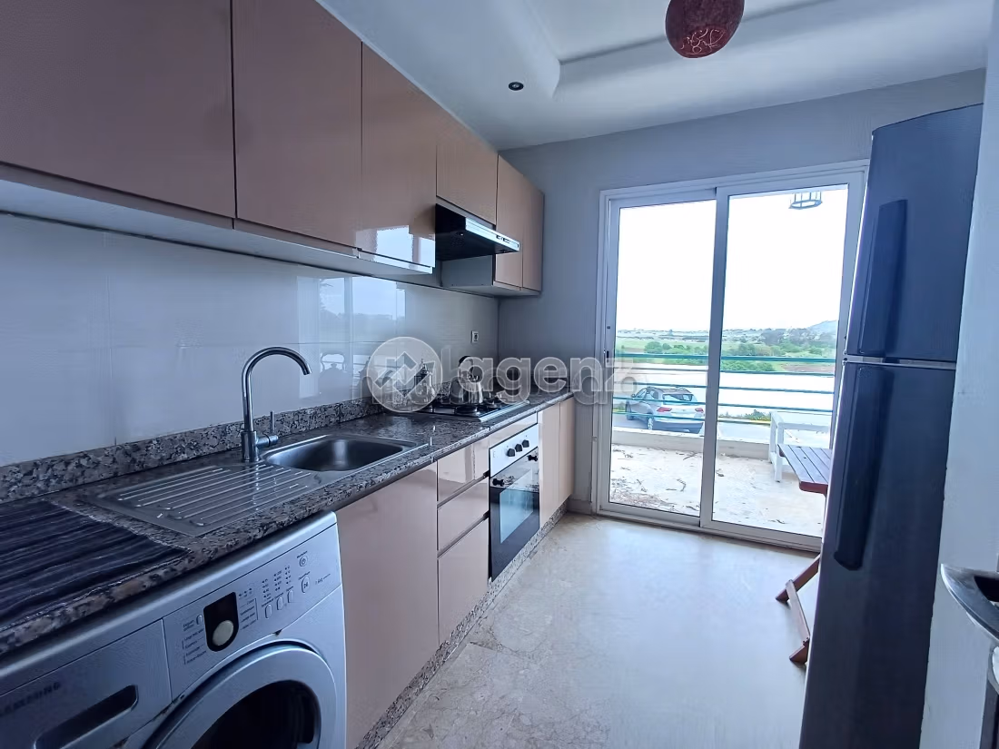 Splendido appartamento da acquistare. Superficie 80 m². Garage e terrazzo