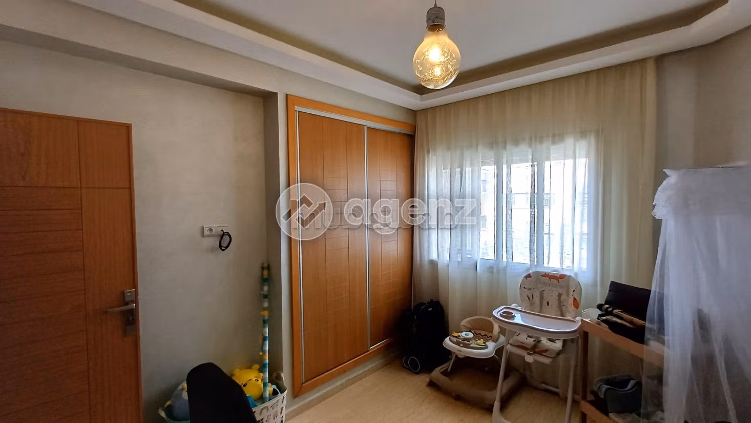 Busca pisos en venta en Victoria. 2 hermosas habitaciones. Parking y ascensor