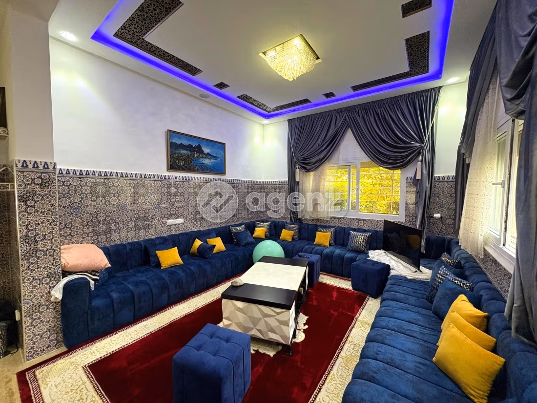 Magnificent villa for sale. 4 lovely rooms. Central heating