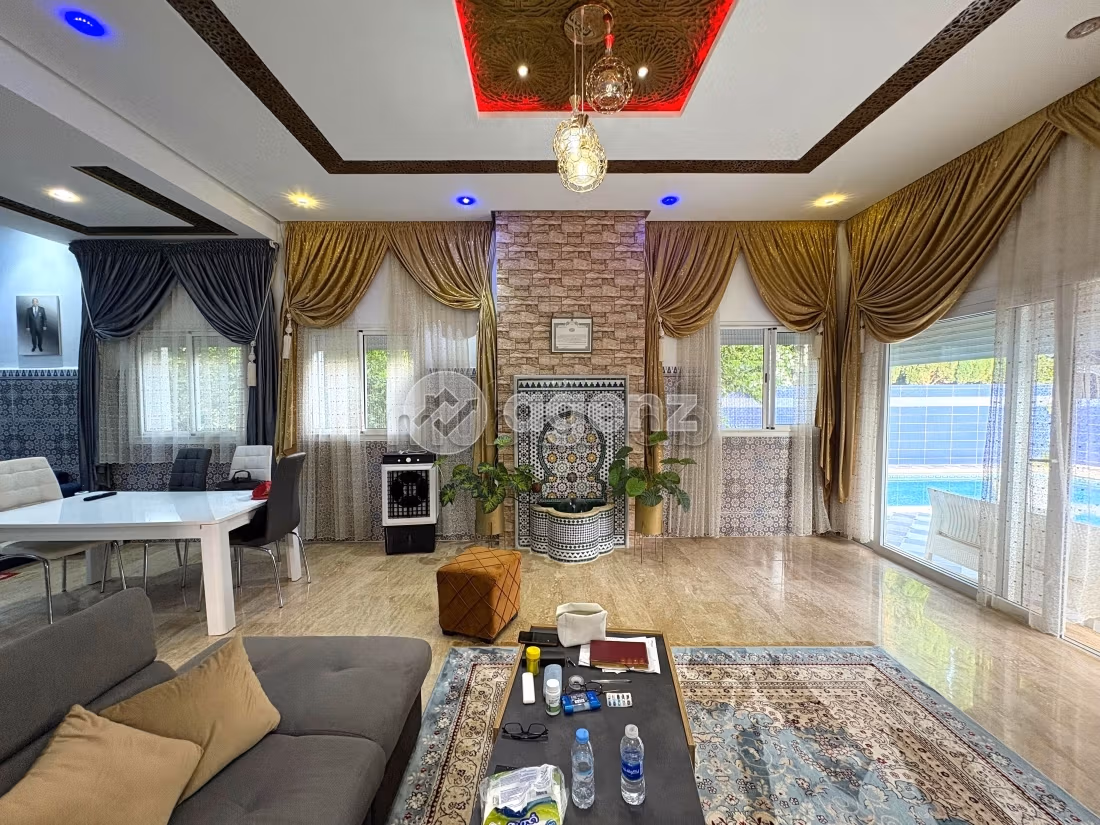 Magnificent villa for sale. 4 lovely rooms. Central heating