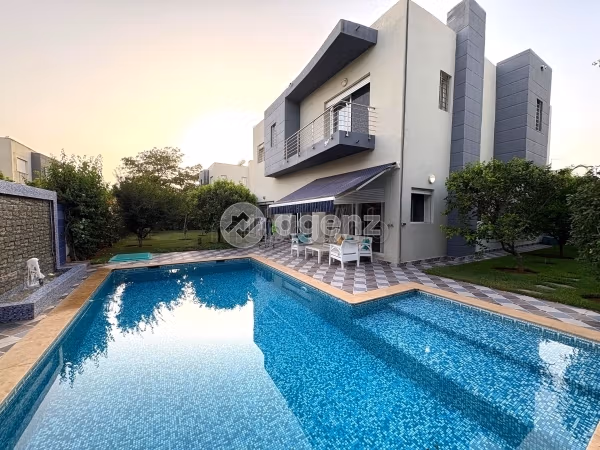 Villa à vendre 630 m², 4 chambres Oulad Salah Bouskoura
