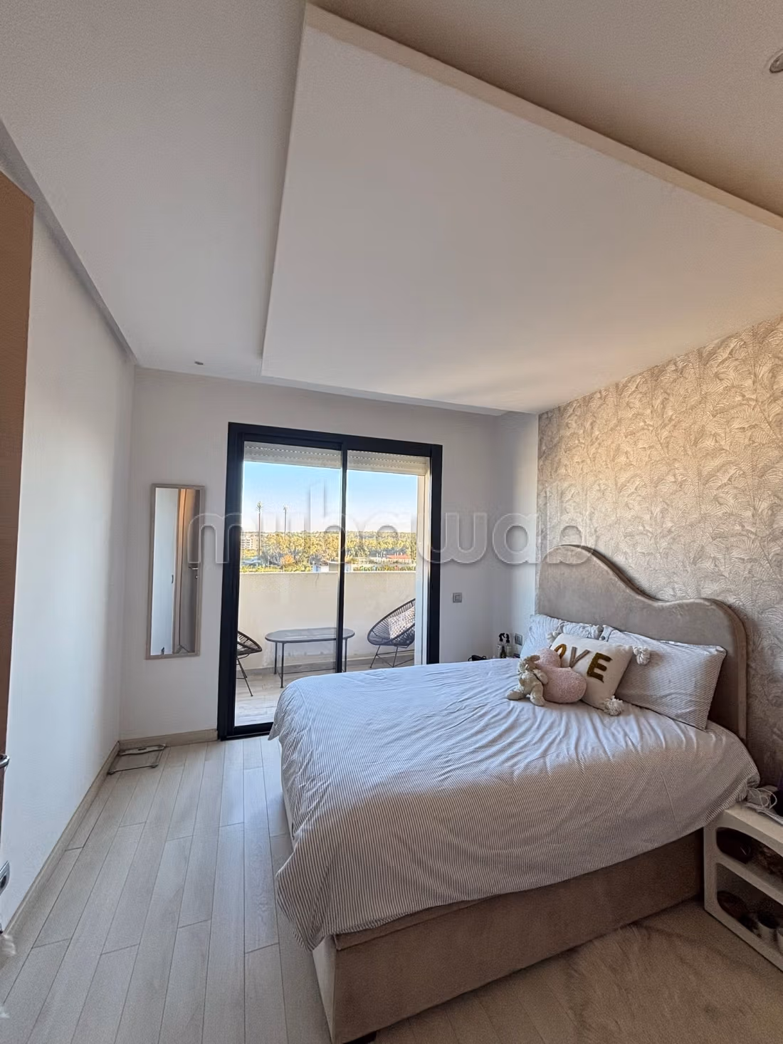 Splendido appartamento in affitto a Riyad. 1 bella camera da letto. Arredato
