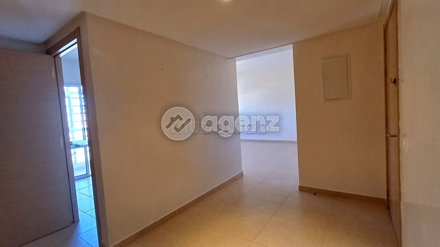 Appartement à vendre 97 m², 2 chambres Zone Industrielle Bouskoura