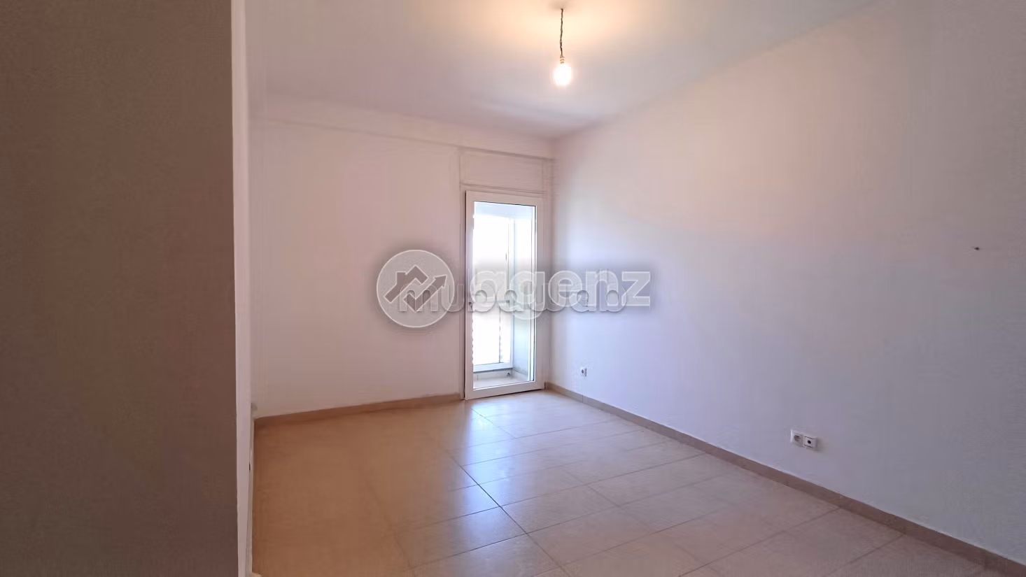Appartement à vendre 97 m², 2 chambres Zone Industrielle Bouskoura