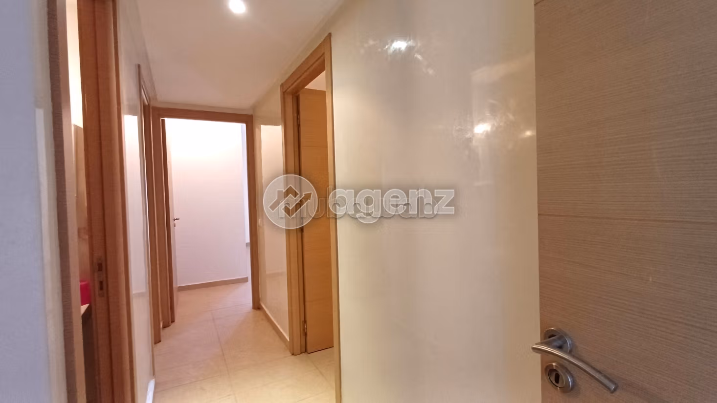 Appartement à vendre 97 m², 2 chambres Zone Industrielle Bouskoura