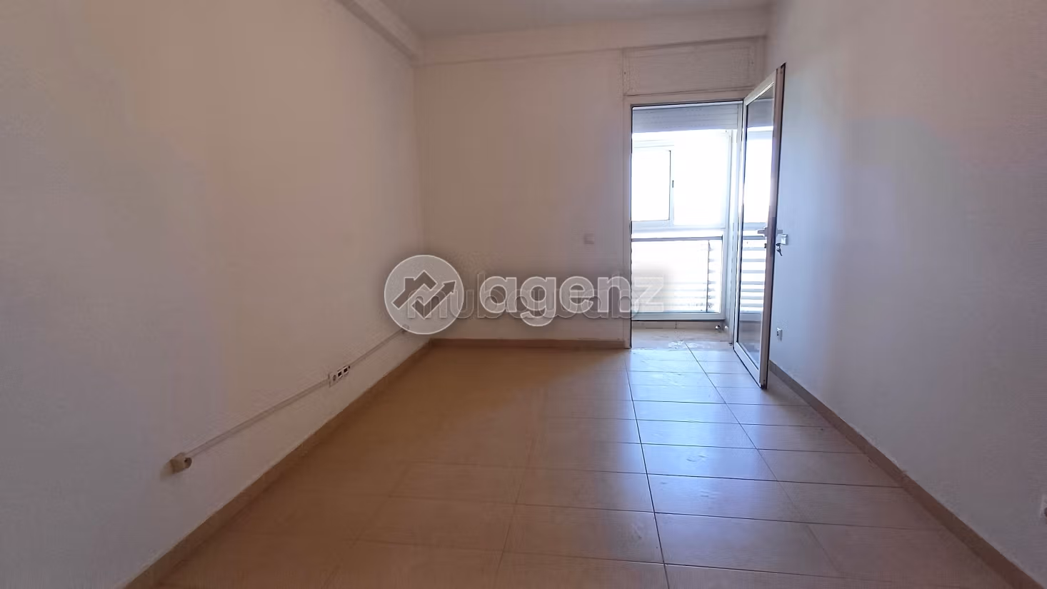 Appartement à vendre 97 m², 2 chambres Zone Industrielle Bouskoura