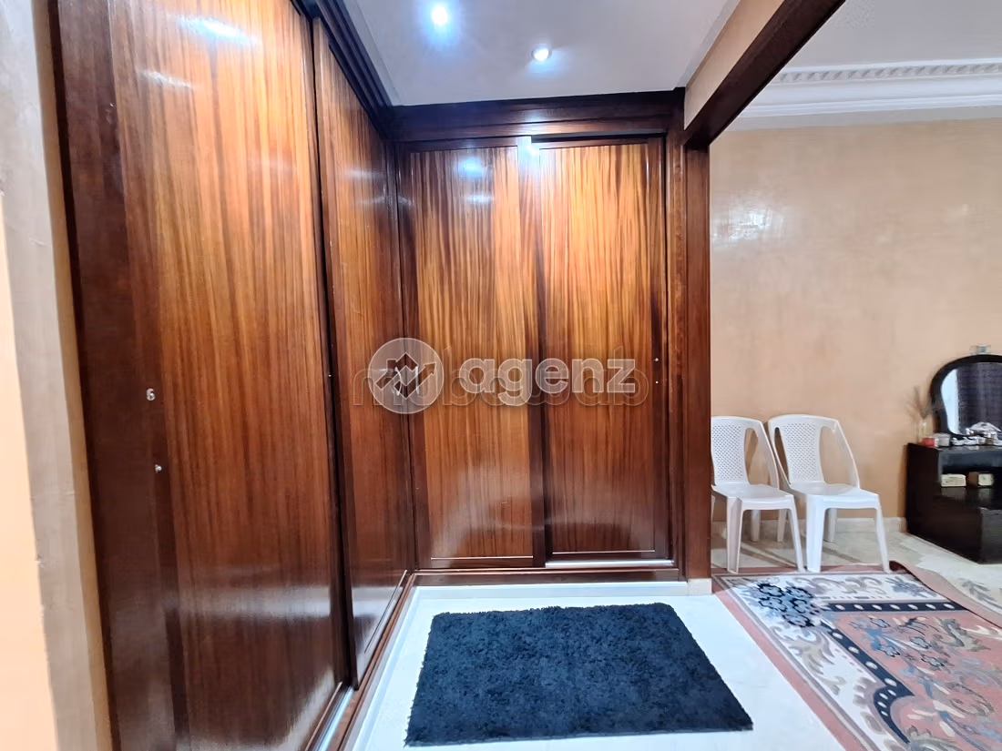 Villa à vendre 292 m², 6 chambres Al Mostakbal Casablanca