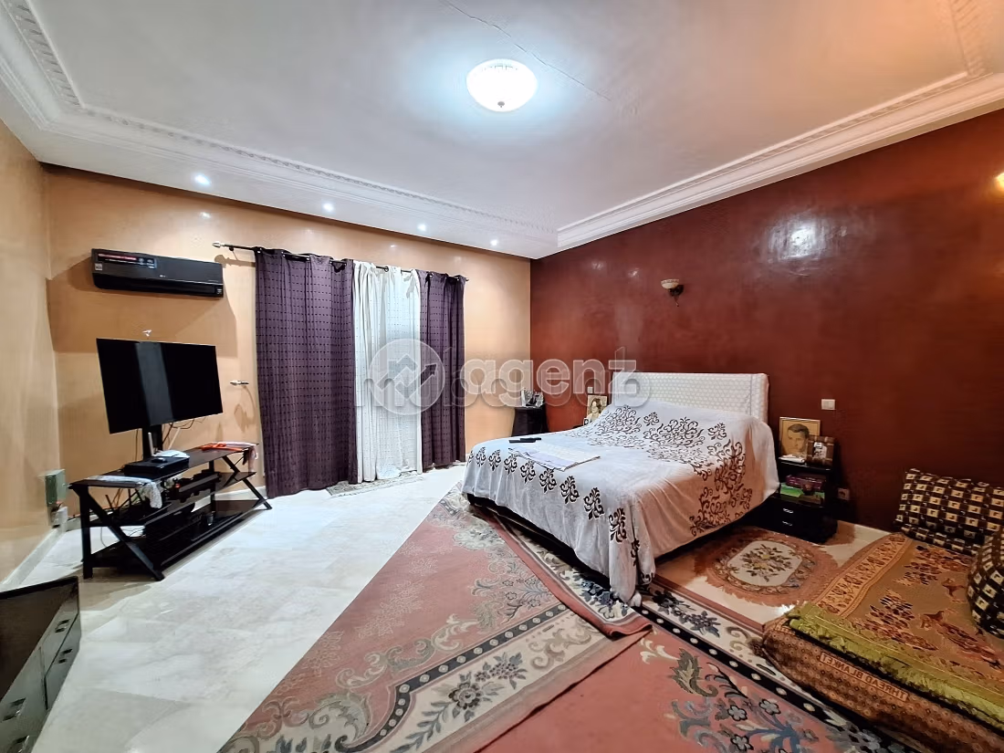 Villa à vendre 292 m², 6 chambres Al Mostakbal Casablanca