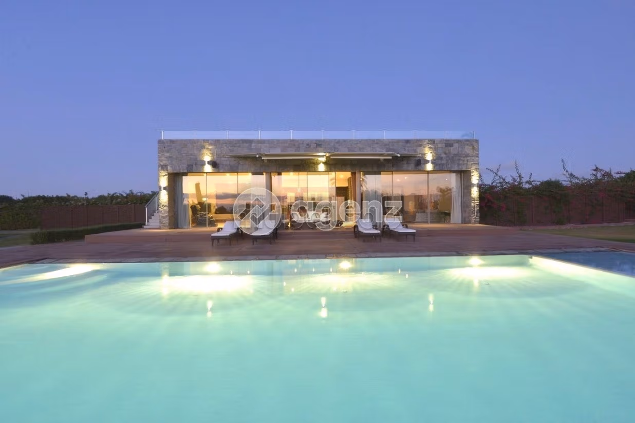 Villa à vendre 18 463 m², 4 chambres Dar Bouazza Dar Bouazza