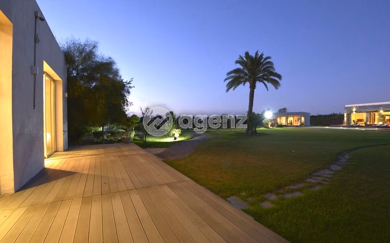 Villa à vendre 18 463 m², 4 chambres Dar Bouazza Dar Bouazza