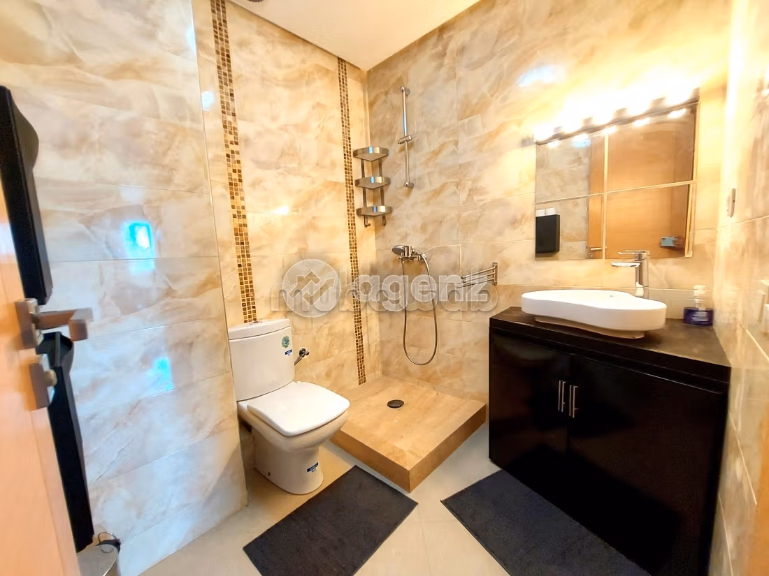 Affitto di uno splendido appartamento. Superficie 99 m². Ammobiliato
