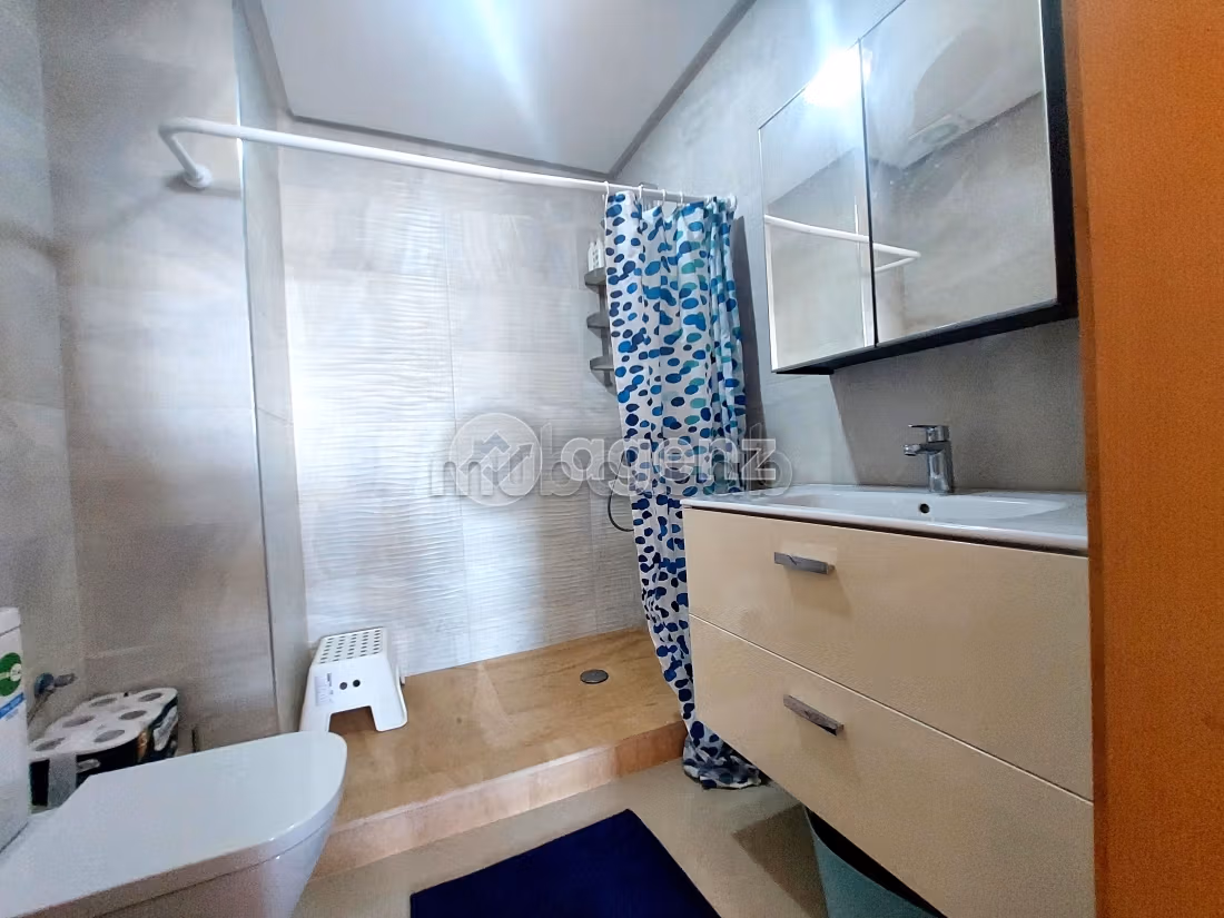 Affitto di uno splendido appartamento. Superficie 99 m². Ammobiliato