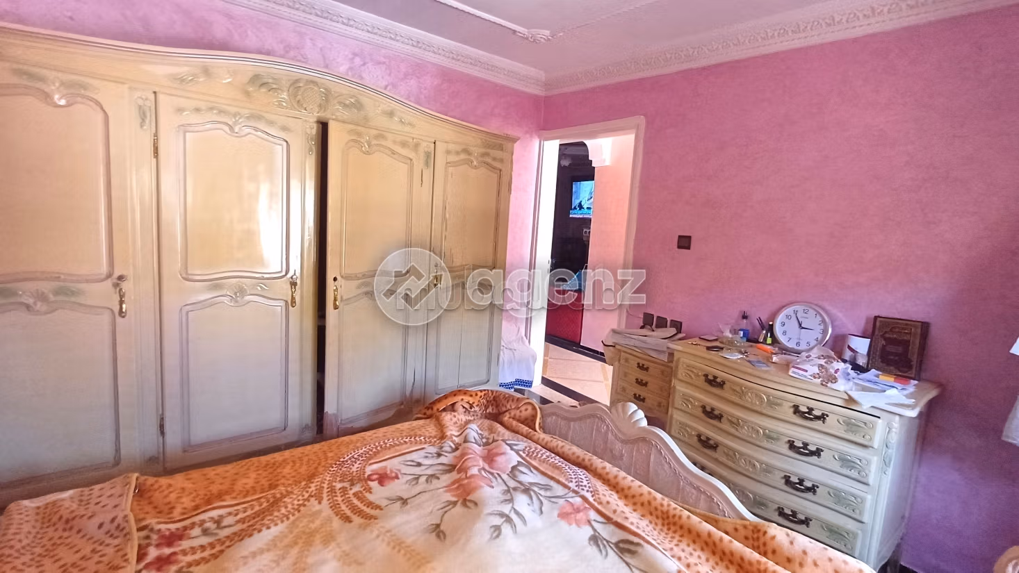 Vendita villa di lusso. 3 camere. Posto auto e terrazzo