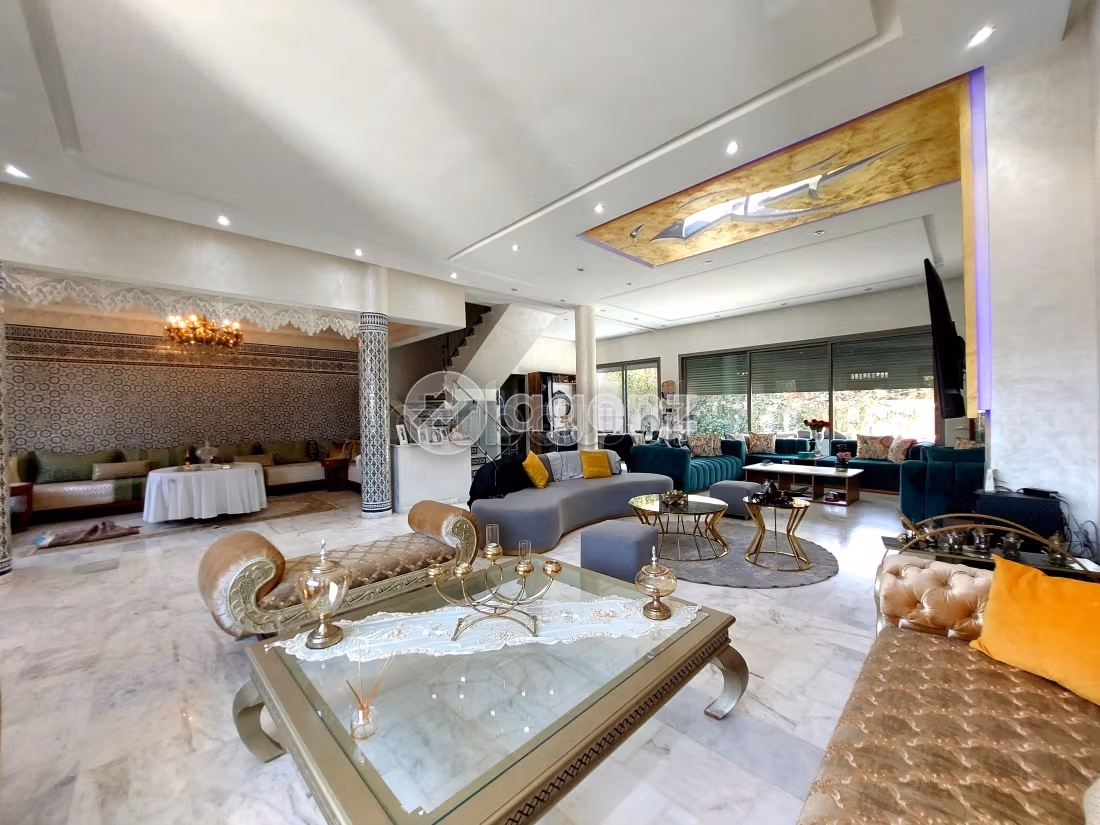 Villa à vendre 240 m², 5 chambres Tamaris Dar Bouazza
