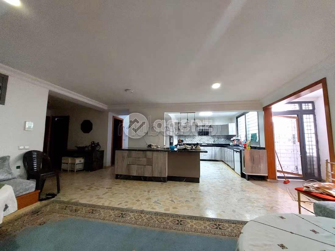 Villa à vendre 240 m², 5 chambres Tamaris Dar Bouazza