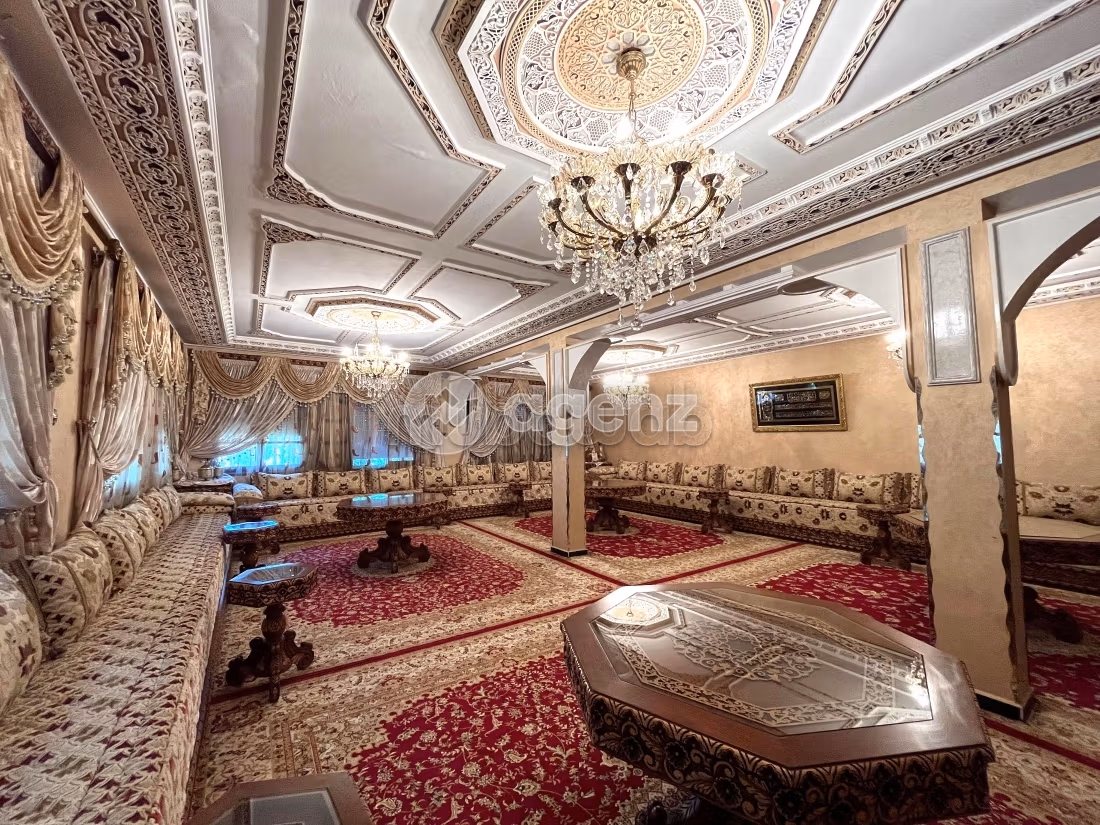 Villa à vendre 330 m², 6 chambres Benkirane Tanger