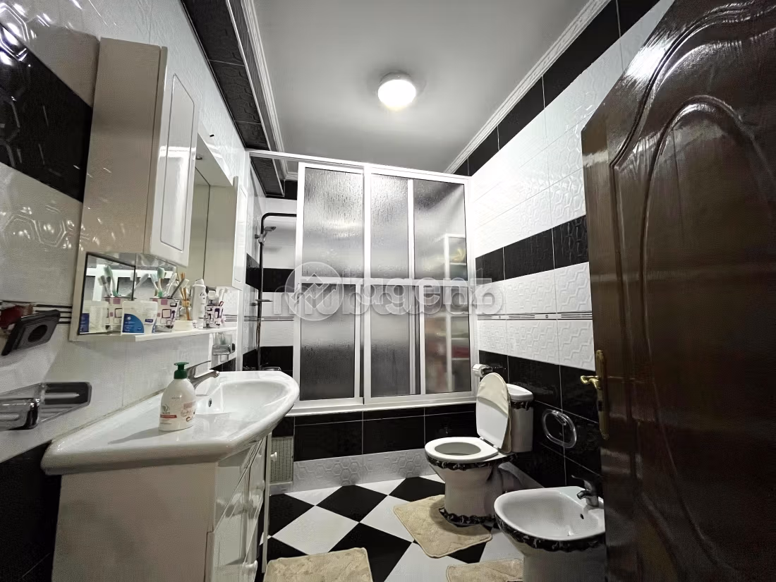 Villa à vendre 330 m², 6 chambres Benkirane Tanger