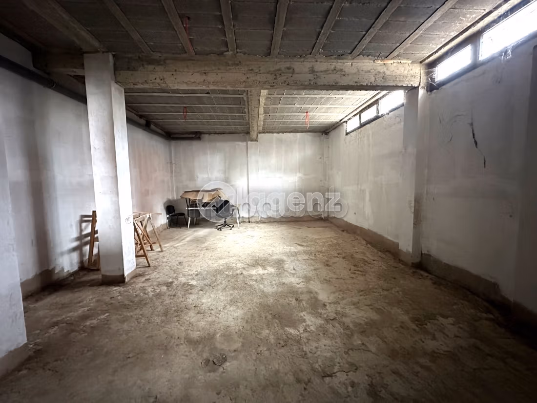 Commerce à vendre 145 m² Almaz Casablanca